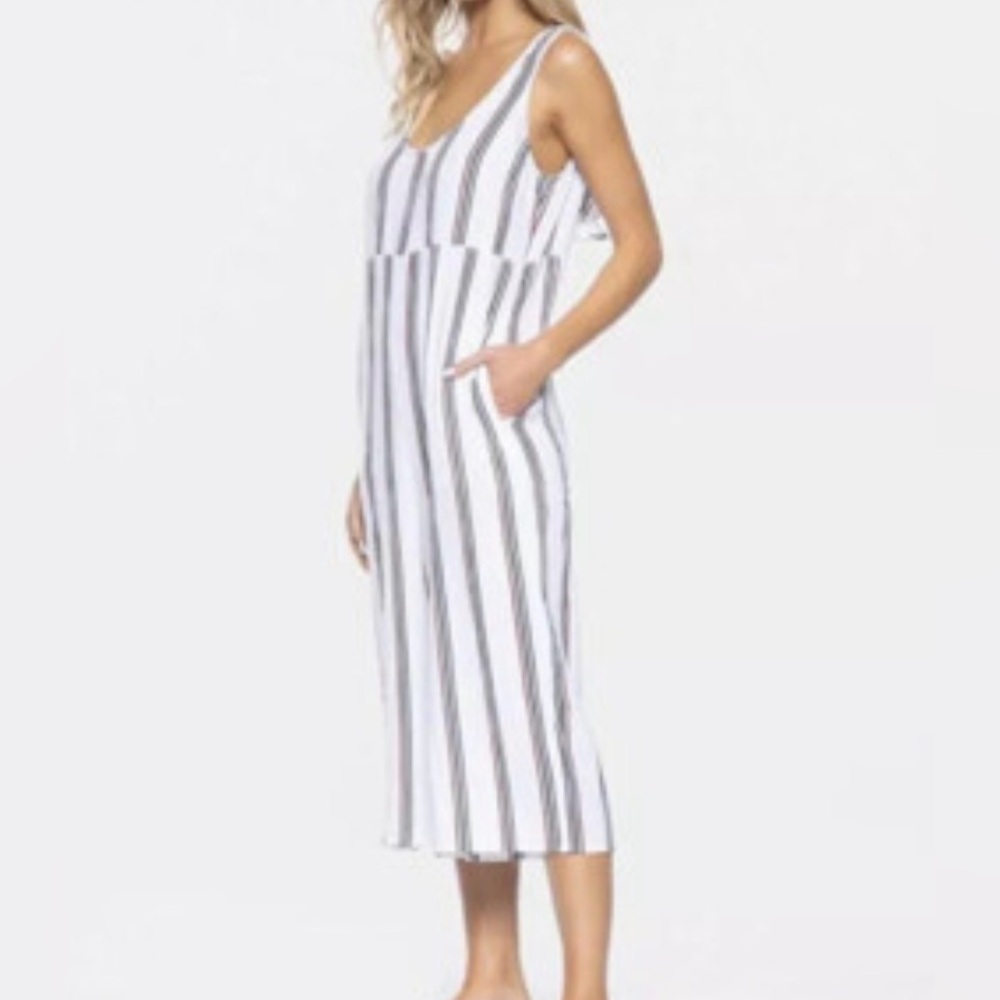 Women’s Tavik romper size small striped